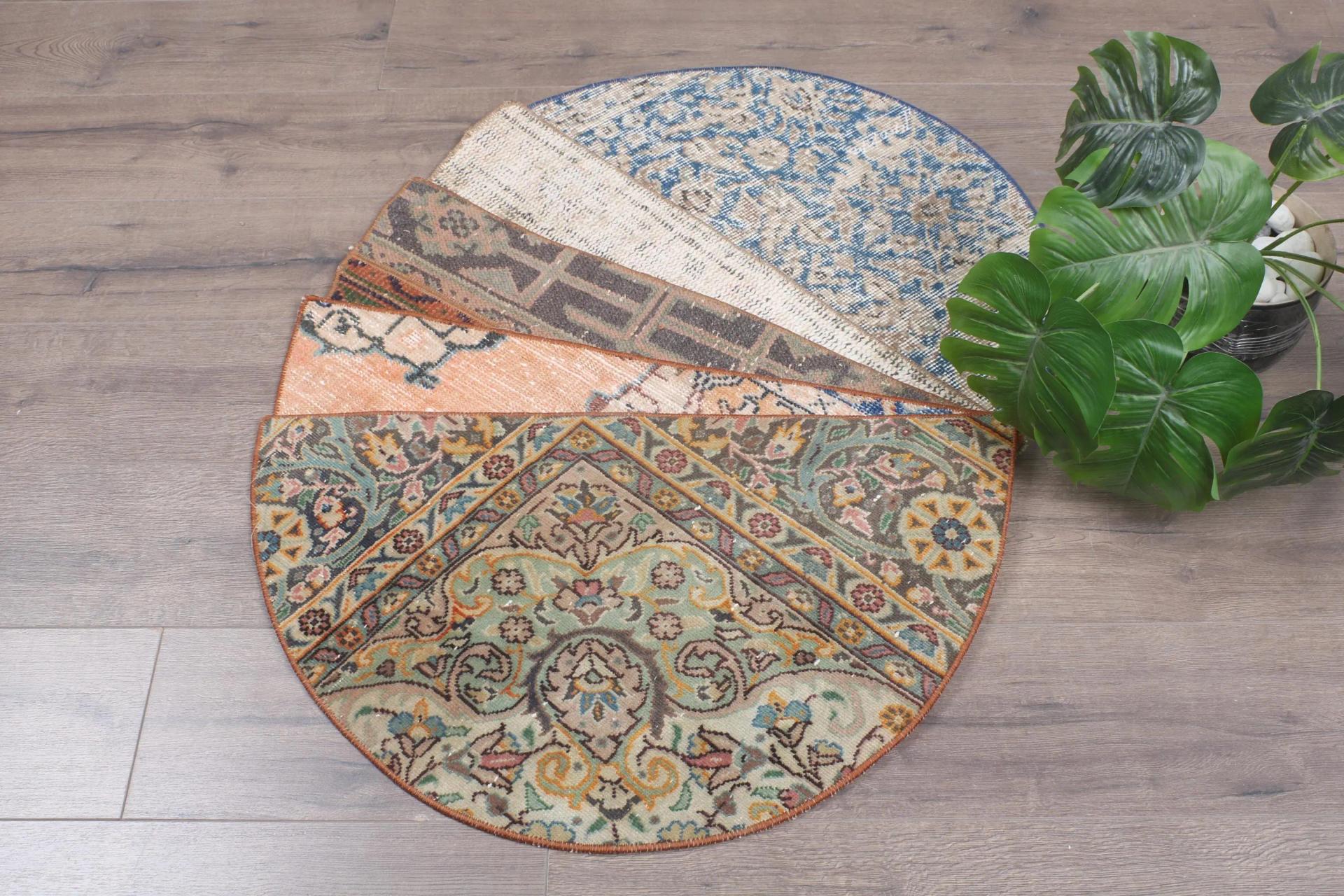 Non-slip wool doormat, 18x30 inches half-round rug